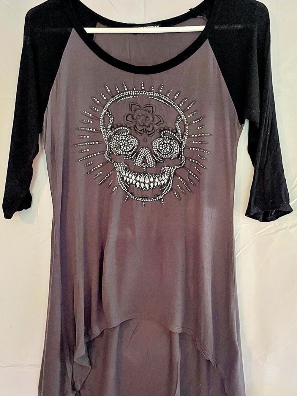 Hot Topic Black & Gray Studded Skull High-Low Tunic